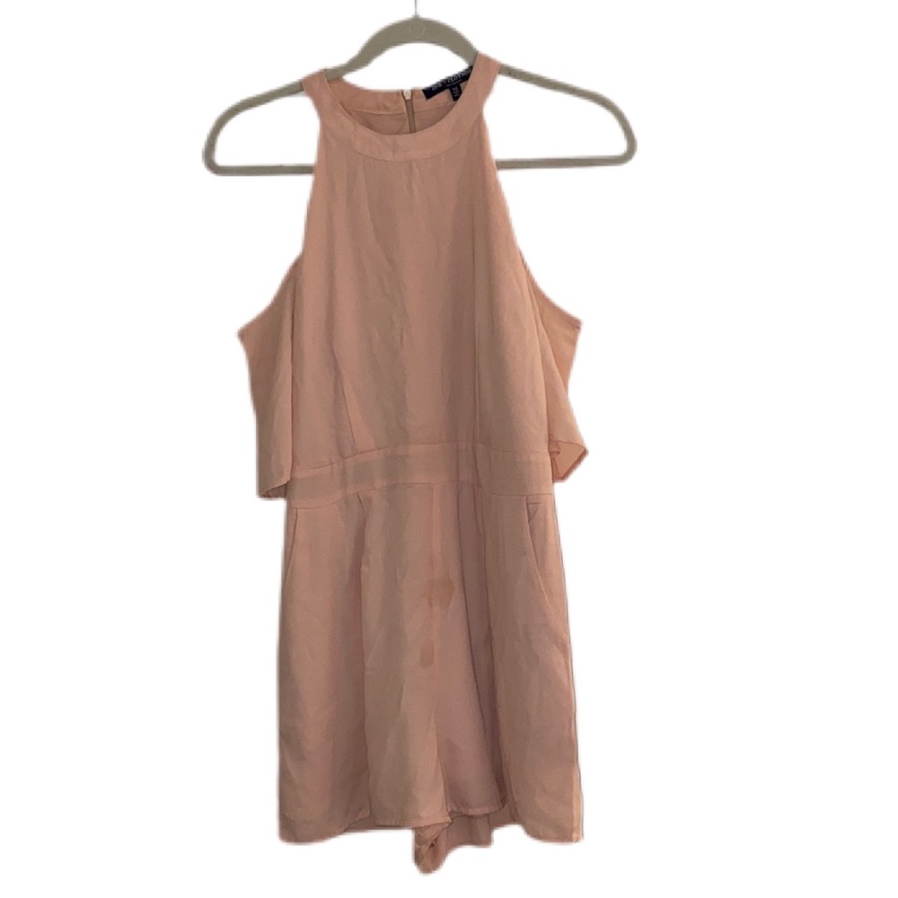 Cold Shoulder Light Pink Romper. Size Medium. True to size.